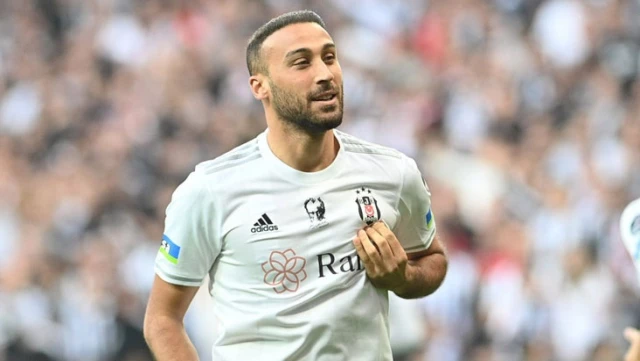 Cenk Tosun, Fenerbahçe ile anlaşmaya vardı