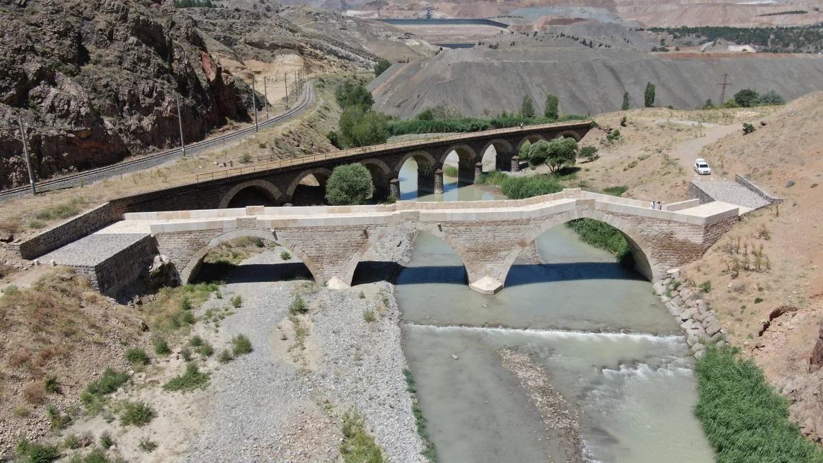 Sivas’ın 8 asırlık harikası: Kız Köprüsü