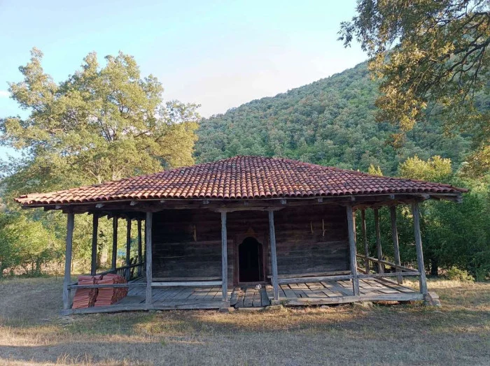 Samsun’da 219 yıldır dimdik ayakta duran ahşap caminin çivileri bile ahşaptan yapılmış.