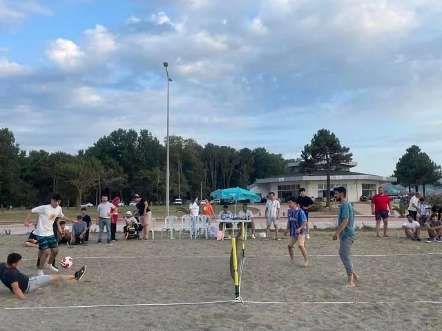 Alaçam’da Plaj Voleybolu ve Ayak Tenisi Turnuvası Heyecanı