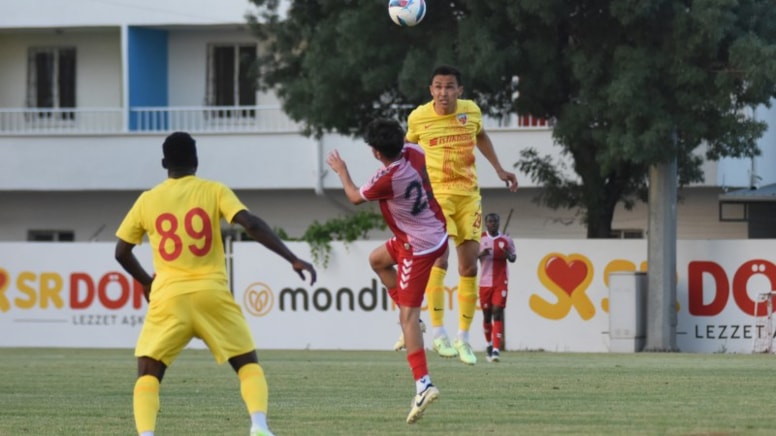 Hazırlık maçında Samsunspor Kayserispor’u 3 golle geçti