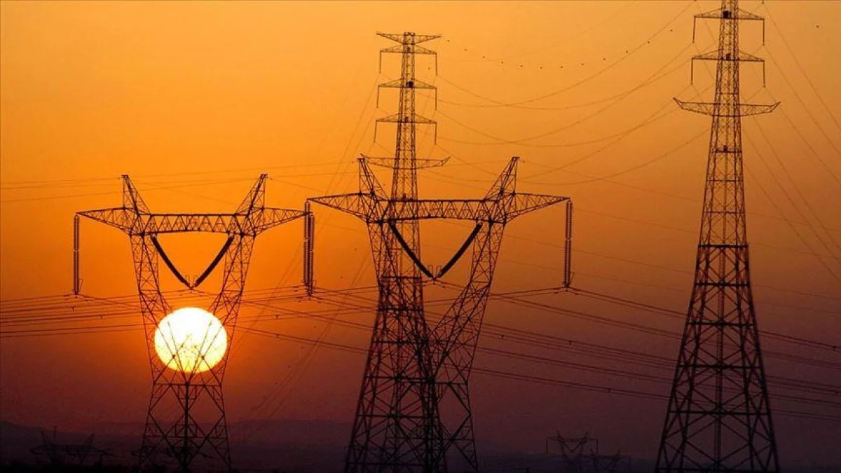 Aşırı sıcaklar elektrik tüketimini yüzde 15 artırdı