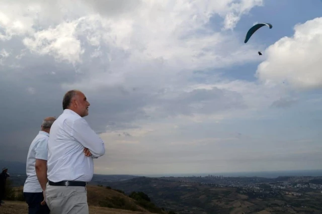 Samsun’da Yamaç Paraşütü Yarışması Adrenalin Tutkunlarını Bir Araya Getirdi