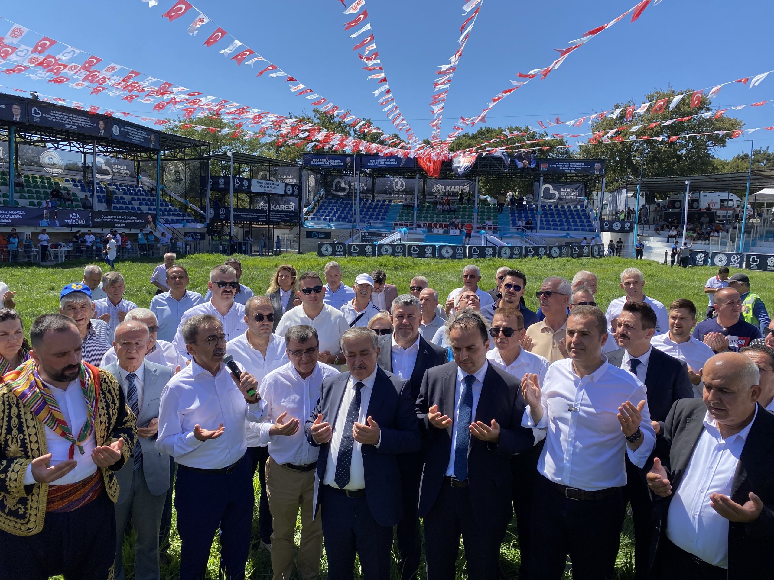 Kurtdereli Mehmet Pehlivan Güreşleri Görkemli Geçiyor