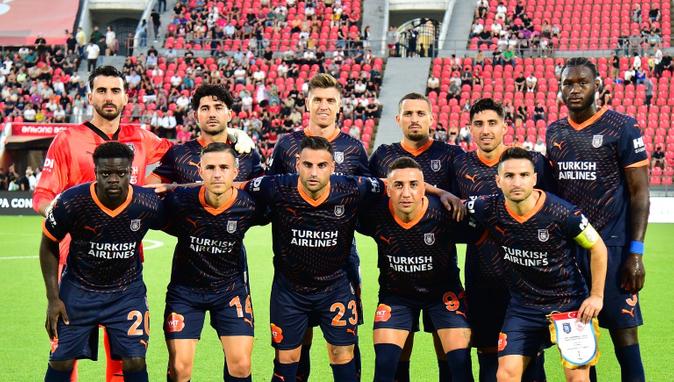 Başakşehir Tiflis’te avantajı kaptı