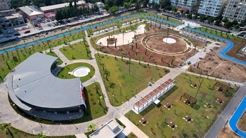 Adana Millet Bahçesi’nde sona gelindi