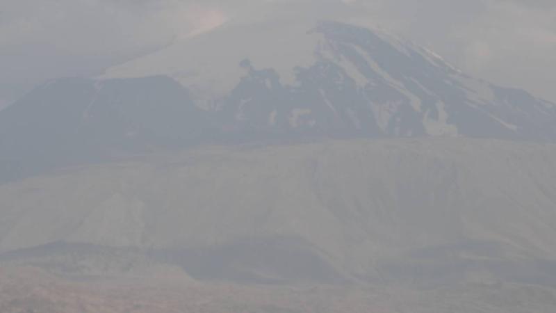 Ağrı Dağı sıcak hava nedeniyle erimeye devam ediyor
