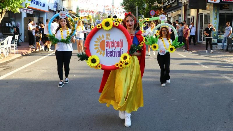 Tekirdağ’da “32. Ayçiçeği Festivali” başladı