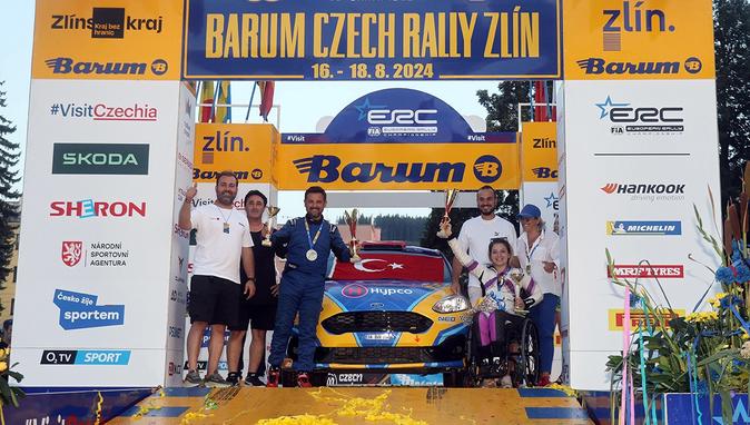 Türk sporculardan Avrupa Ralli Şampiyonası’nda çifte podyum