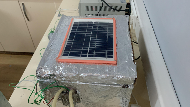 Rize’de tasarlanan taşınabilir aşı dolabına İngiltere’den ödül