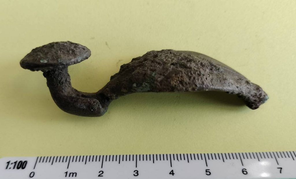 Dedektörist 2.500 Yıllık Eşsiz Bronz Broş Buldu