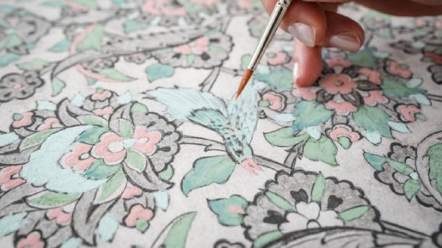 Osmanlı çinilerinin benzerleri Kütahya’da özel tekniklerle üretiliyor