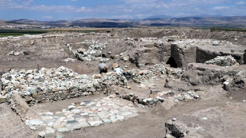 Amasya’daki Oluz Höyük kazılarında Medler’e ait ateşgah bulundu