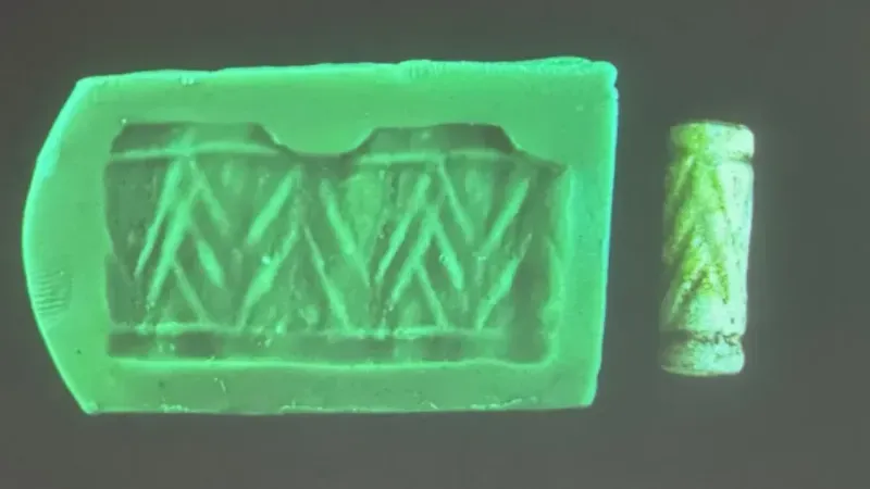 Türkiye’nin Batısındaki Tavşanlı Höyüğü’nde 4.000 Yıllık Mühür Bulundu