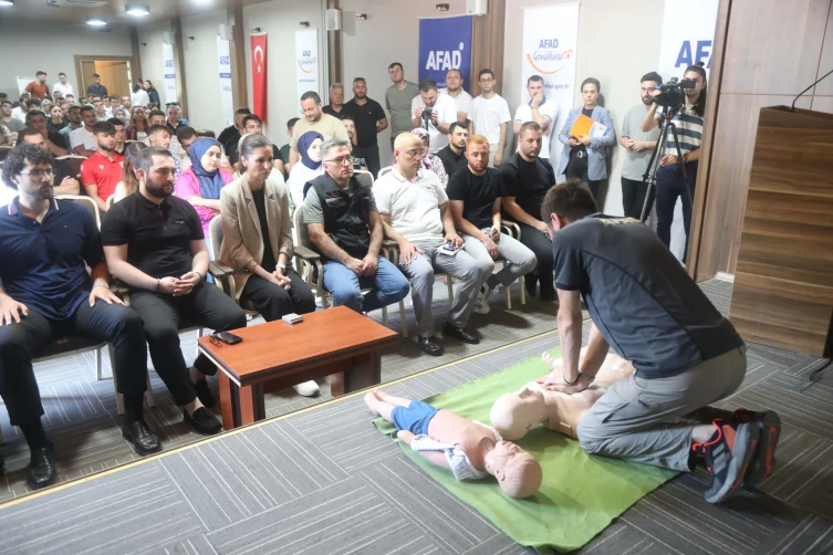 “7 Bin Bölge 7 Bin Cemre” projesi, gençleri afetlere hazırlıyor
