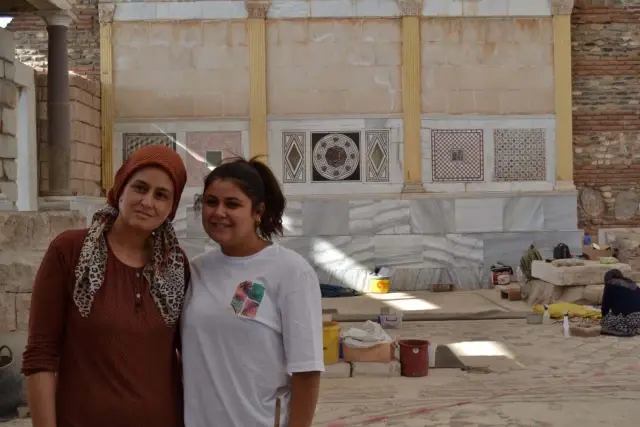 Sardes Antik Kenti’nde Sinagog Restorasyonu Köylü Kadınlar Tarafından Yapılıyor