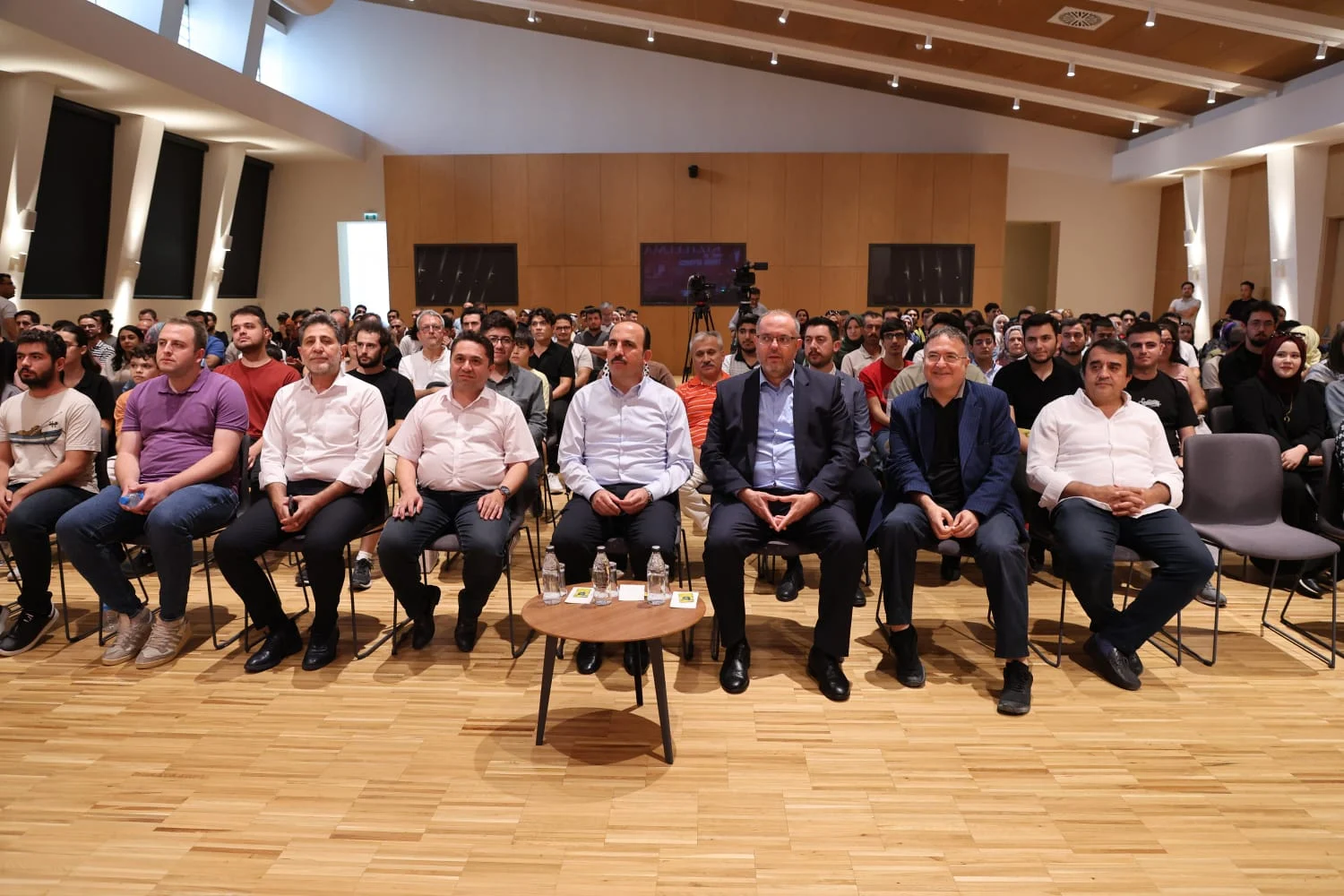 Prof. Dr. Erhan Afyoncu’dan Konya Büyükşehir Taş Binada “Kızılelma” söyleşisi