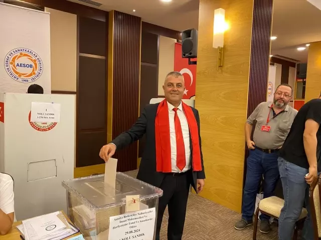 Antalya Biriketçiler, Nalburiyeciler İnşaat Malzemeciler ve Hafriyatçılar Esnaf Odasının Başkanı Yeniden Seçildi