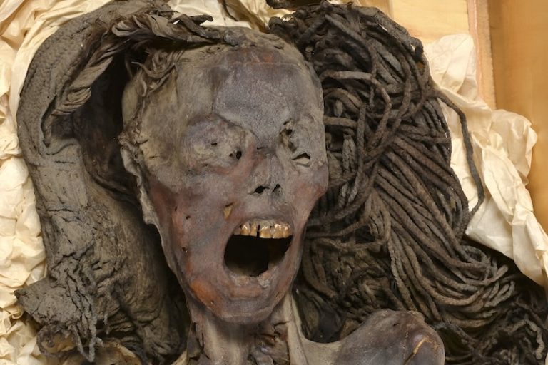 3.500 Yıllık ‘Çığlık Atan Kadın’ Mumyası Acı İçinde Ölmüş Olabilir