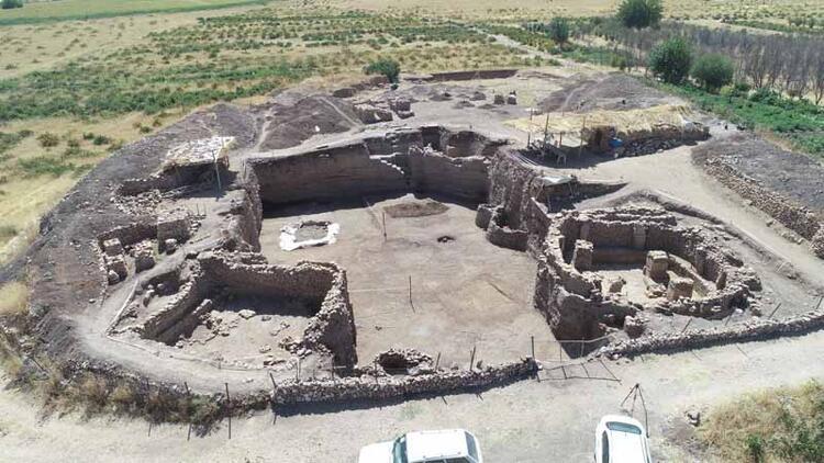 Türkiye’nin güneydoğusundaki 9 bin 300 yıllık Gre Filla Höyüğü yeniden yerleştirilecek