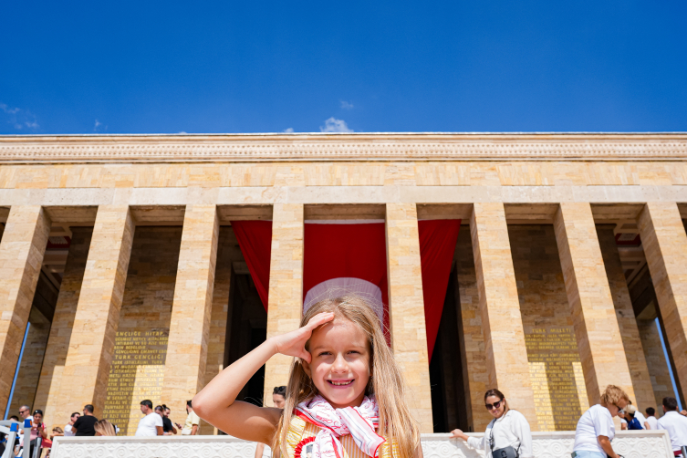Anıtkabir 30 Ağustos’ta 350 bini aşkın ziyaretçiyi ağırladı