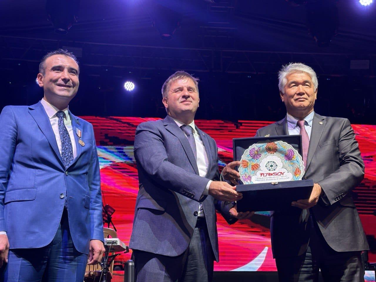 6.Uluslararası Karaman Türk Dünyası Şöleni Yapıldı