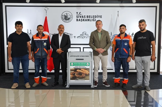 Sivas Belediyesi ‘Bayat Ekmek Sepeti’ Projesini Hayata Geçirdi