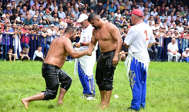 Karadeniz’in Kırkpınar’ı Kunduz Yağlı Güreşleri Başlıyor