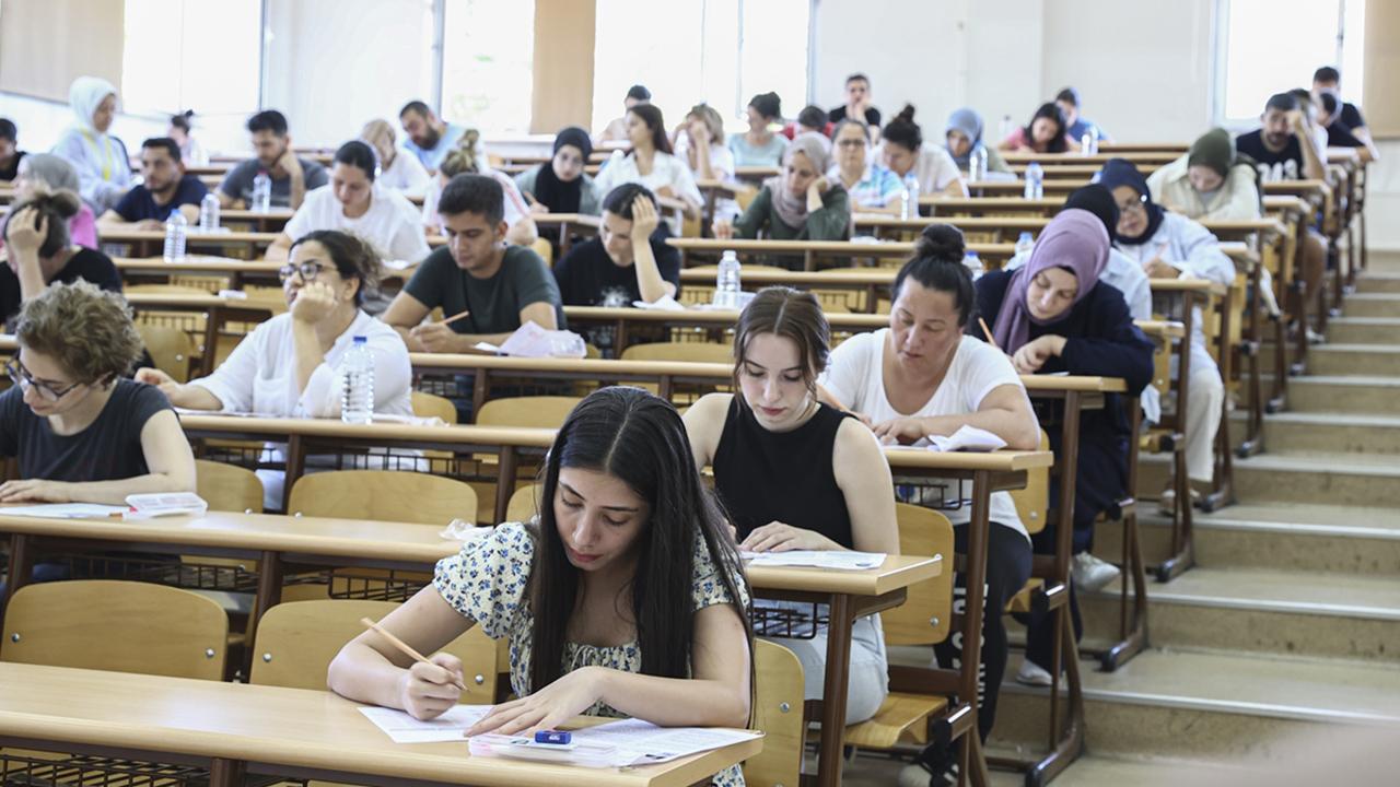 KPSS Heyecanı .. 1 Milyonu Aşkın Aday Sınava Girecek