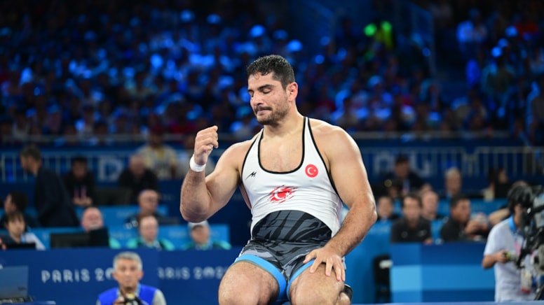 Taha Akgül yarı finalde elendi