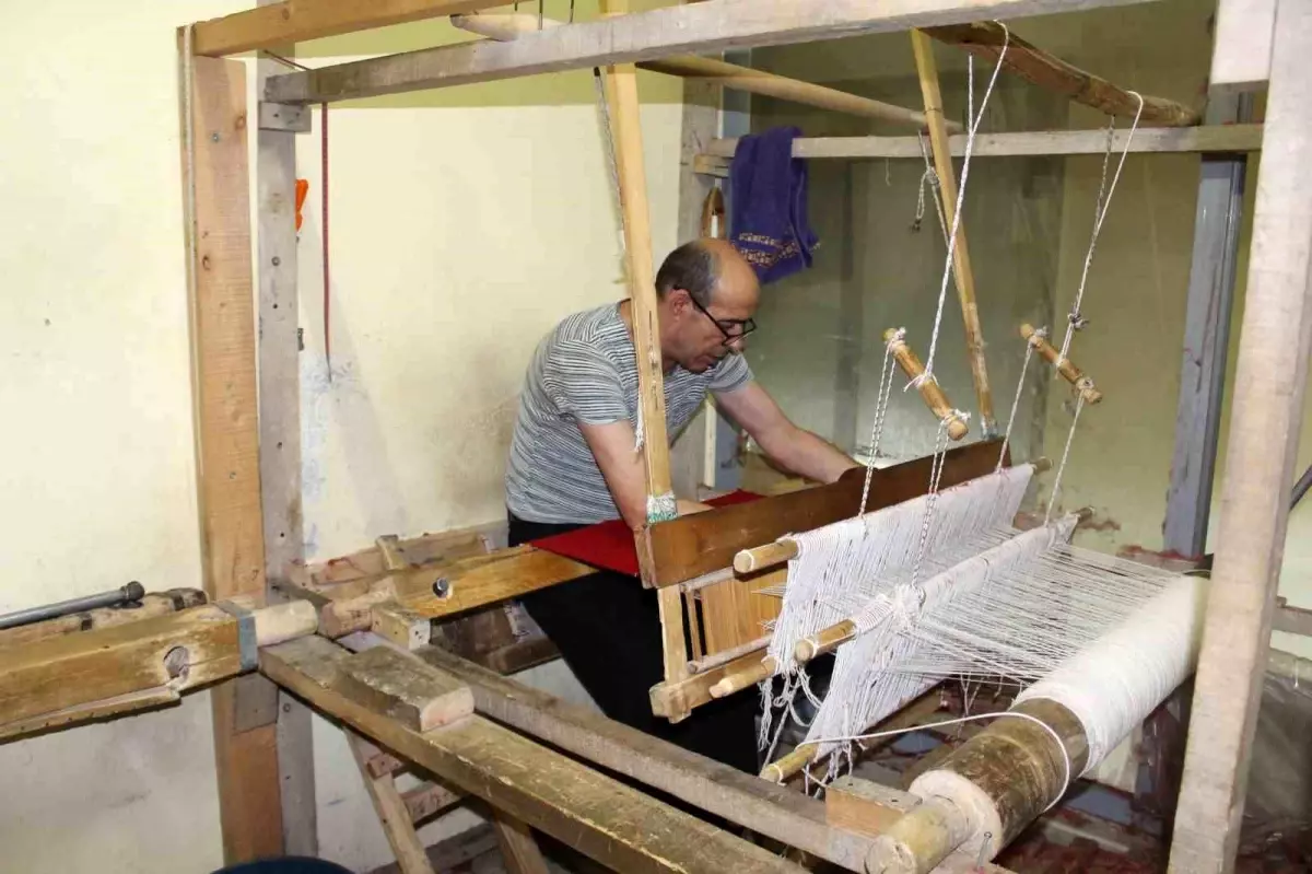 Siirt’te Tiftik Battaniyesi Üretimi Azalıyor