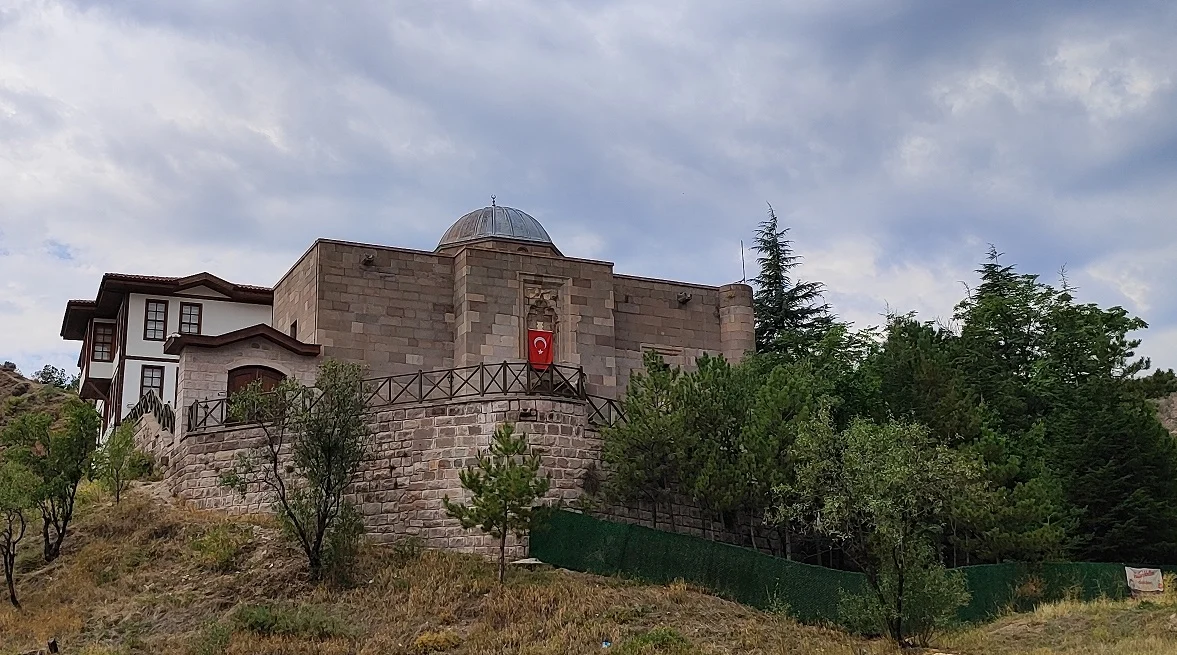 Tıp Ve Eczacılığın Sembolü Taş Mescitte