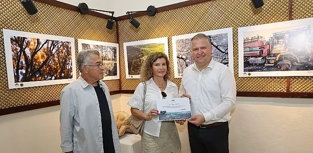 Urla’da Orman Yangınlarına Dikkat Çeken Fotoğraf Sergisi: “Urla’ya Ateş Düştü”