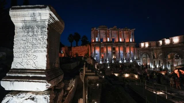 Efes Antik Kenti’nde Gece Müzeciliği konserleri başlıyor