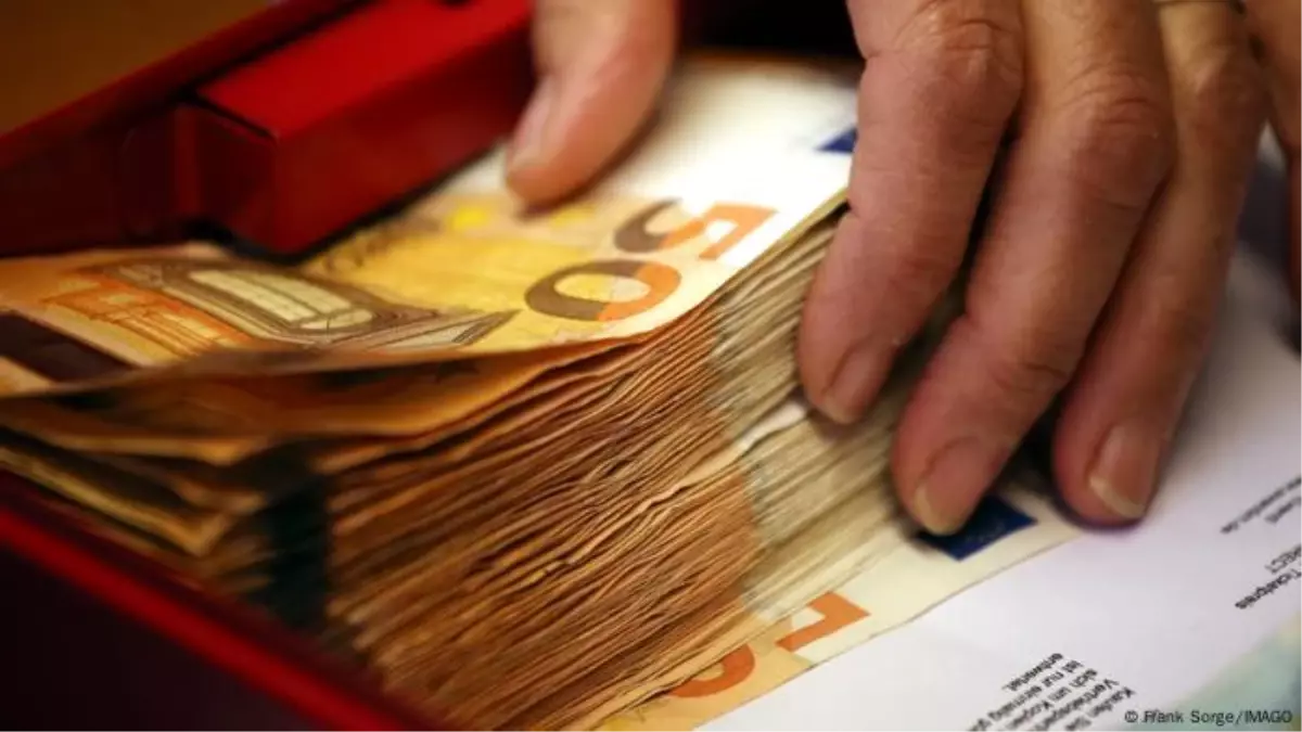 Türkiye’de orta sınıf eriyor