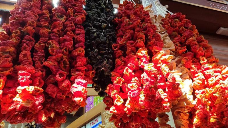 Kahramanmaraş’ta sebzeler kış için kurutuldu