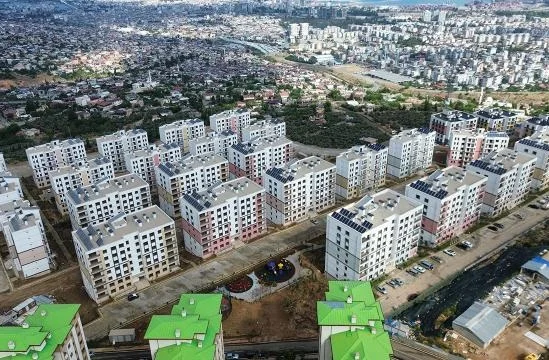 İskenderun’da depremzedeler güvenli konutlarına geçiyor