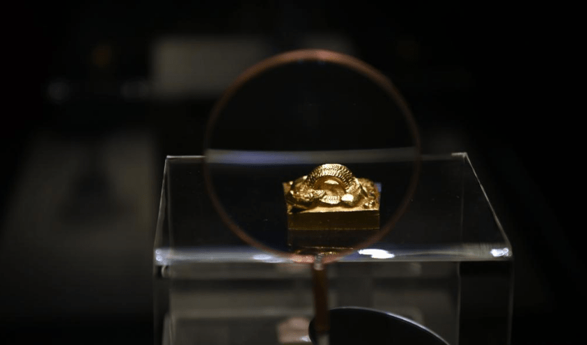 Çin, Guangzhou’da keşfedilen 2.000 yıllık eserleri sergiliyor