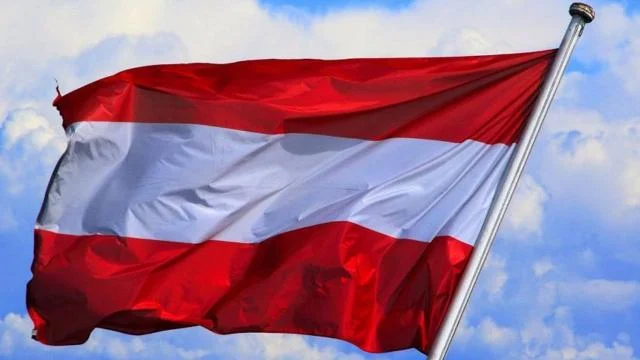 Avusturya’da aşırı sağcı FPÖ seçimi önde götürüyor