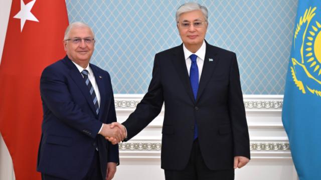 Kazakistan Cumhurbaşkanı Tokayev, Milli Savunma Bakanı Yaşar Güler’i kabul etti