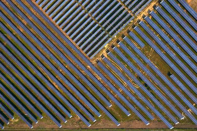 Yaygın temiz enerji kaynağının artık kömür ve gaz santrallerinden daha ucuz olduğunu ortaya koyuyor