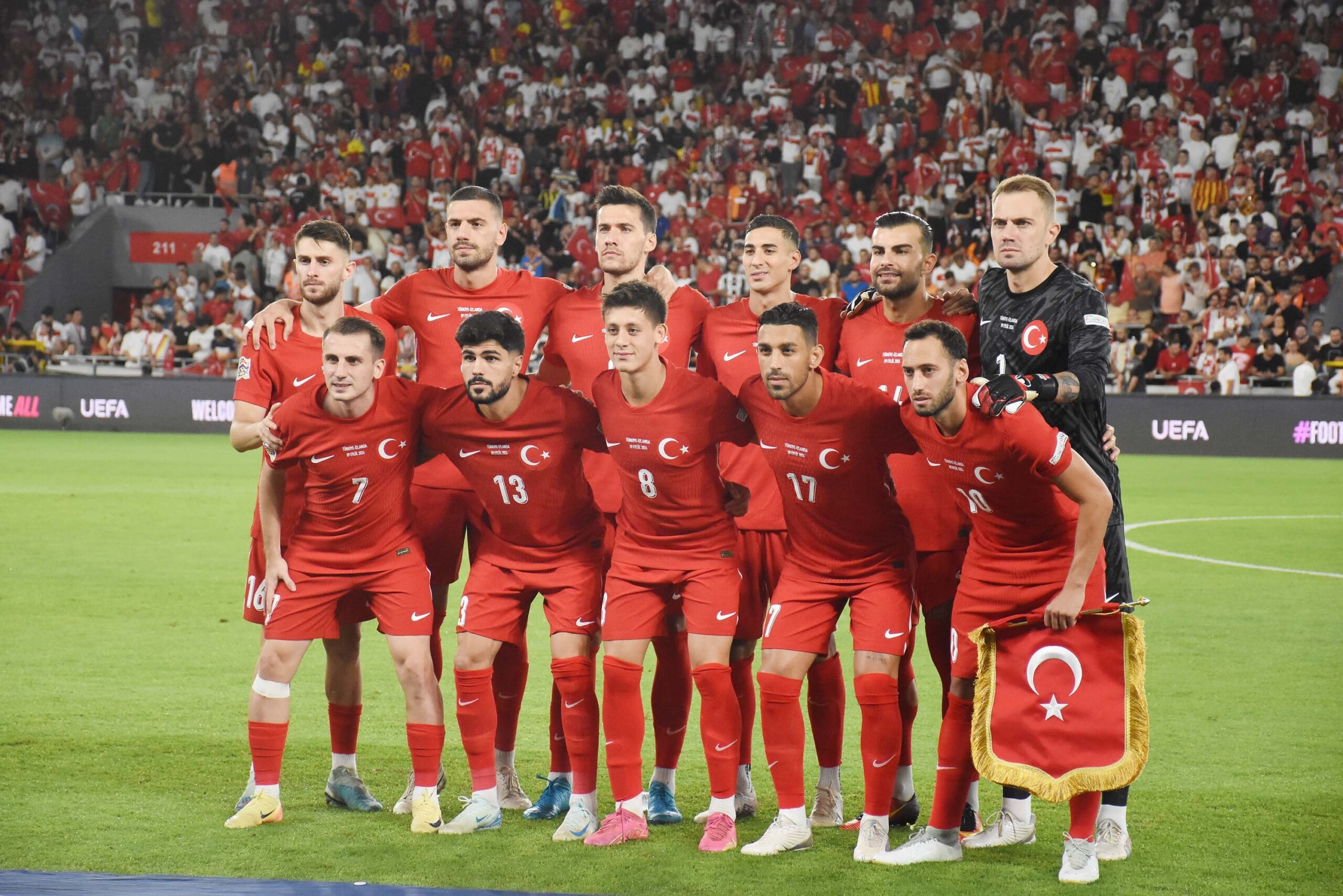 Türkiye İzlanda’yı devirdi, zirveye yerleşti