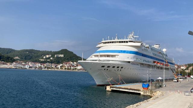 “Astoria Grande” kruvaziyeri, Amasra’ya eylül ayı seferlerine başladı