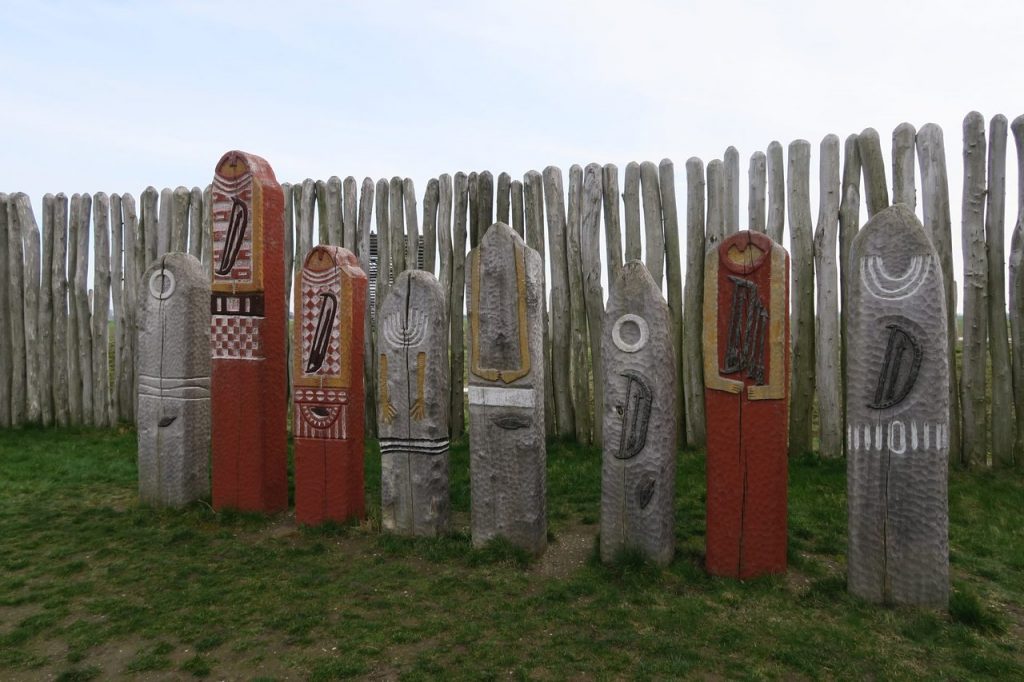 Arkeologlar Ringheiligtum Pömmelte anıtı “Alman Stonehenge” çevresinde 130 konut keşfettiler