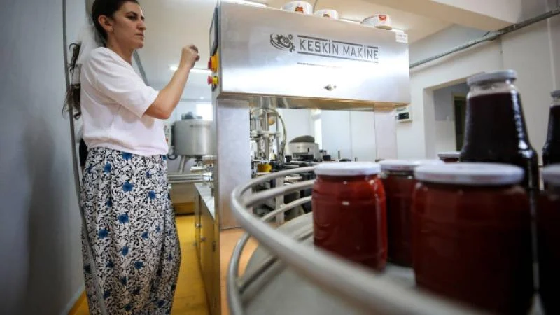 Bursalı kadın üreticiler devlet desteğiyle üretim kapasitesini artırdı