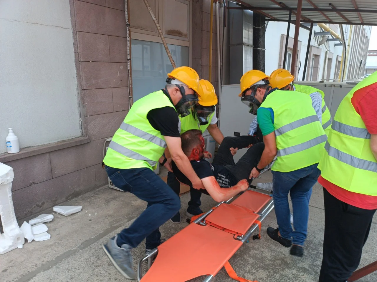 Sağlık Çalışanlarından Gerçeği Aratmayan Tatbikat
