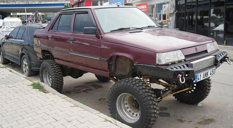 Binlerce lira harcadı! Arabayı gören şaşkına dönüyor: ‘O artık bir jip’