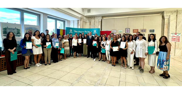 Yunus Emre Enstitüsü Bükreş’te Sertifika Töreni Düzenledi