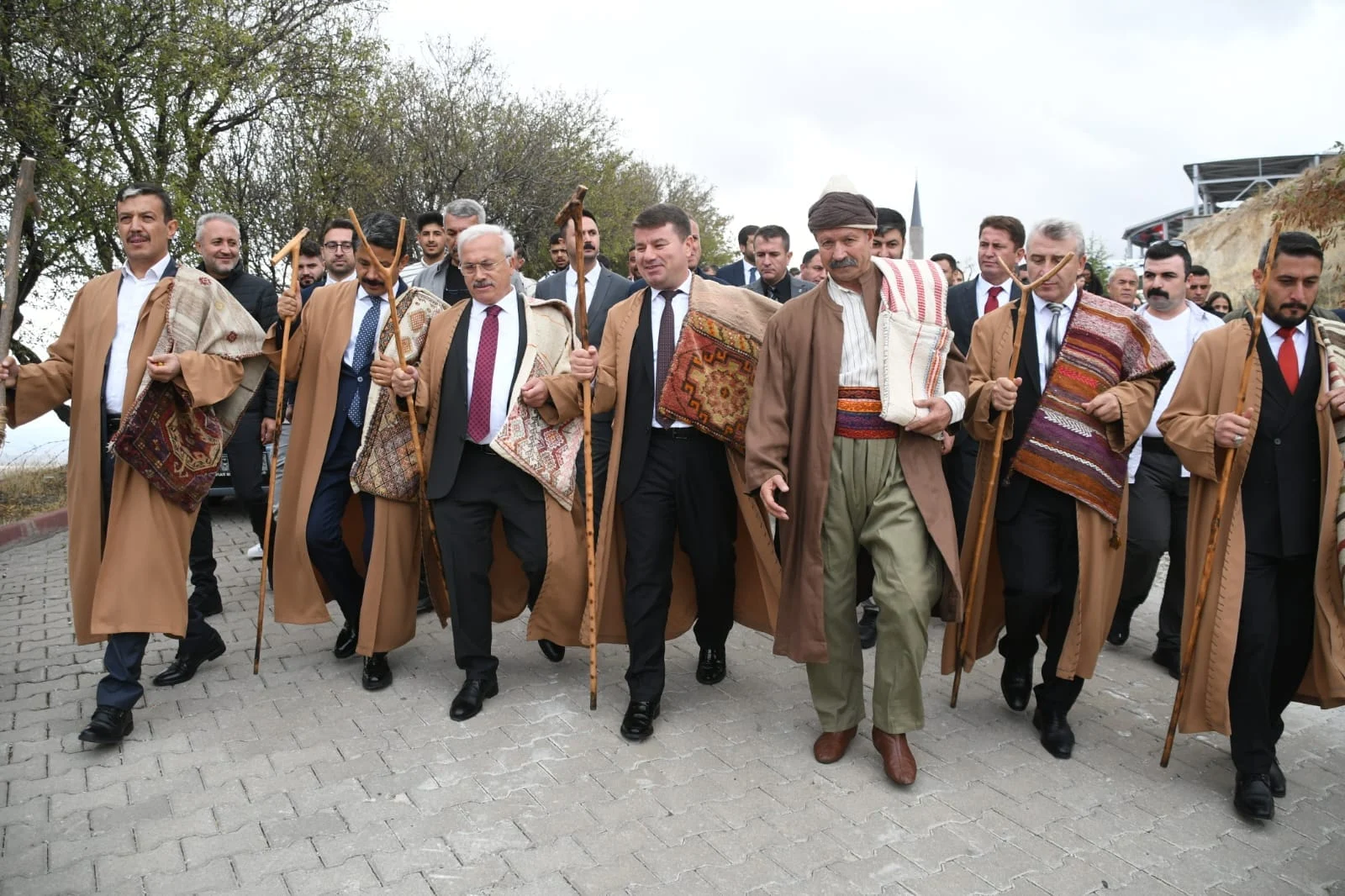 Miskin Yunus’un Sesi Ziyaret Tepesinde Yankılandı!