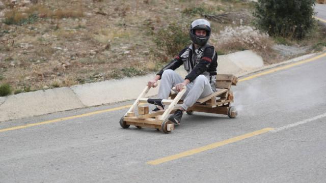 Erzincan’da “Arabam tahtadan, inerim Ergan’dan” formuLaz yarışı düzenlendi